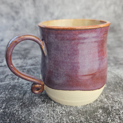 Burgundy mug with scroll handle