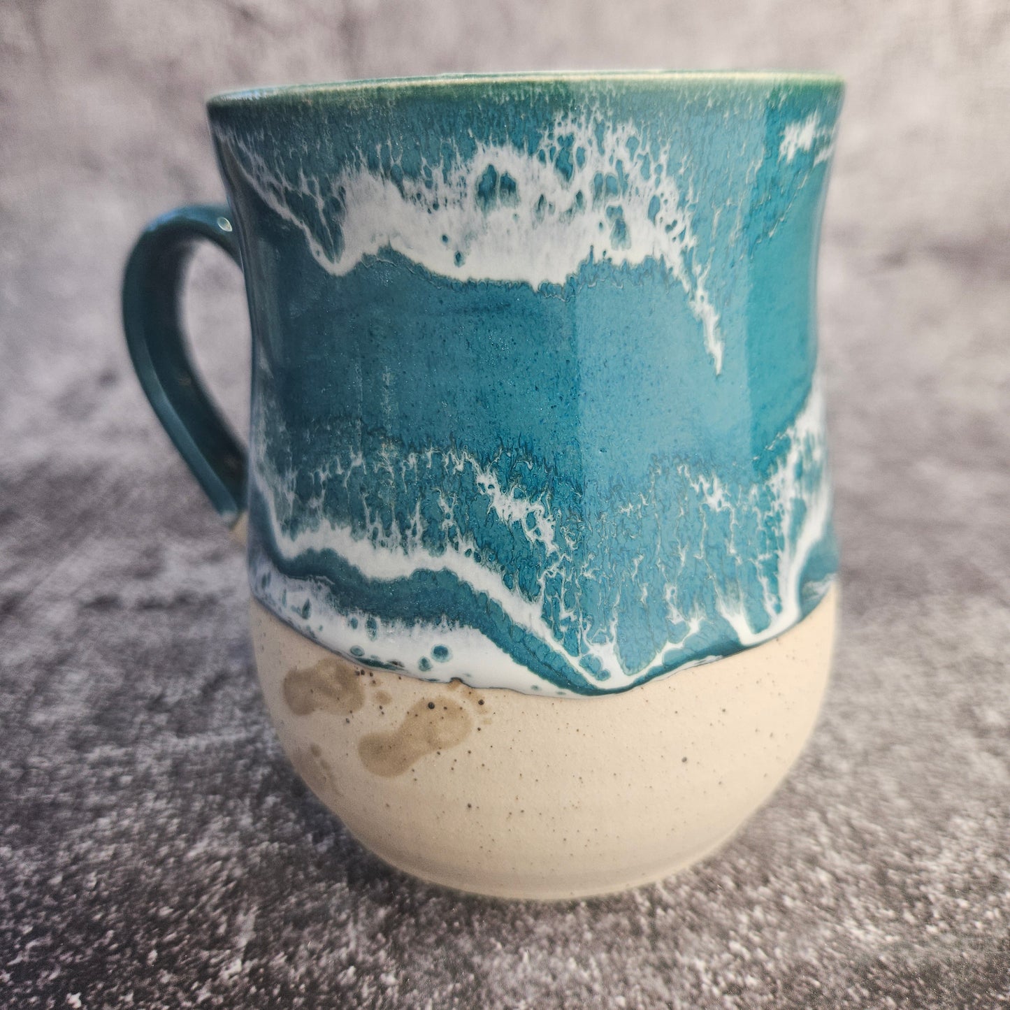 Walk to the shore mug.