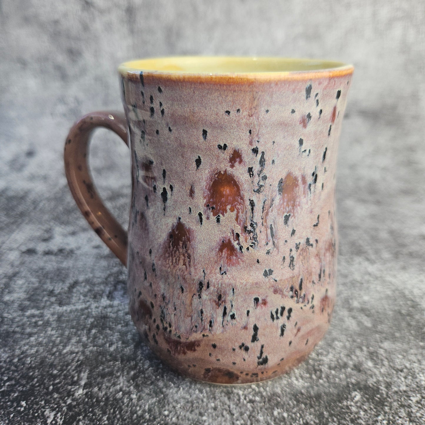 Peppery plum mug